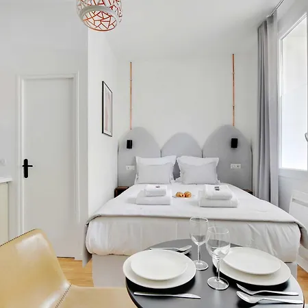 Apartment Des Poissonniers Paris